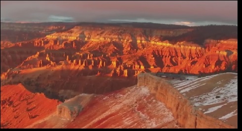 I need to go explore Southern Utah after watching this 😍