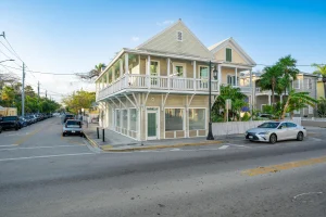 $3,950/mo  :  1110 Truman Avenue Key West, FL 33040