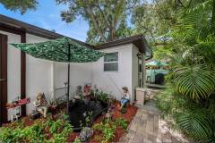 915-Wisconsin-Ave_Palm-Harbor_new_construction-outdoor-bar-3