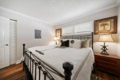 Clearwater-Beach_FL-2bed-2bath-big-pool-gulf-gym-lower-unit-32