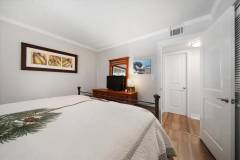 Clearwater-Beach_FL-2bed-2bath-big-pool-gulf-gym-lower-unit-31