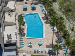Clearwater-Beach_FL-2bed-2bath-big-pool-gulf-gym-lower-unit-42