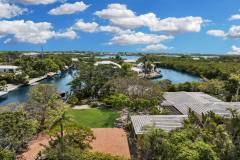 3750-Sunrise-Ln-33040-luxury-keywest-living-market-invest-beachfront-dock-boat-hemingway-27