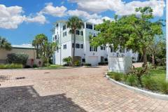 key-west-luxury-house-waterfront-new-backyard-24