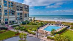 1430-Gulf-Blvd-Unit-506_Clearwater-Beach_FL_33767-pool-clean
