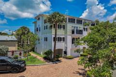 key-west-luxury-house-waterfront-new-backyard-29
