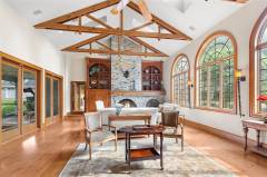 2901-Leprechaun-Ln_Palm-Harbor_FL_34683-mansion-traditional-22